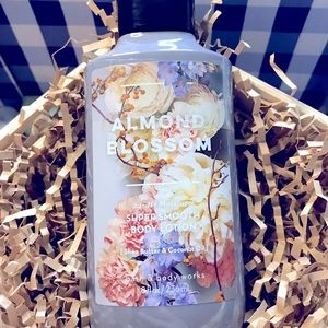 Bath & Body Works Almond Blossom
